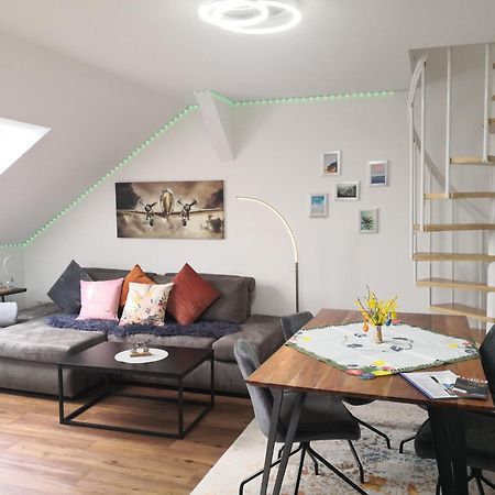 Auszeit2 Erfurt - Stilvolle Dachwohnung Mit Parkplatz - Zentrumsnah Esterno foto