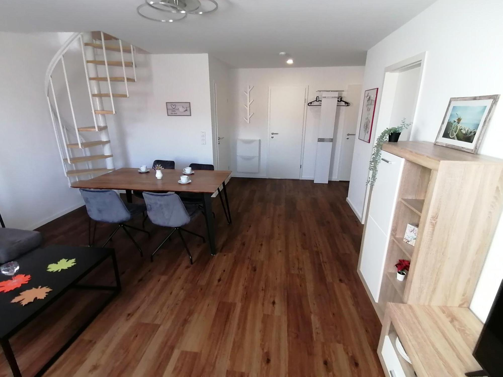 Auszeit2 Erfurt - Stilvolle Dachwohnung Mit Parkplatz - Zentrumsnah Esterno foto