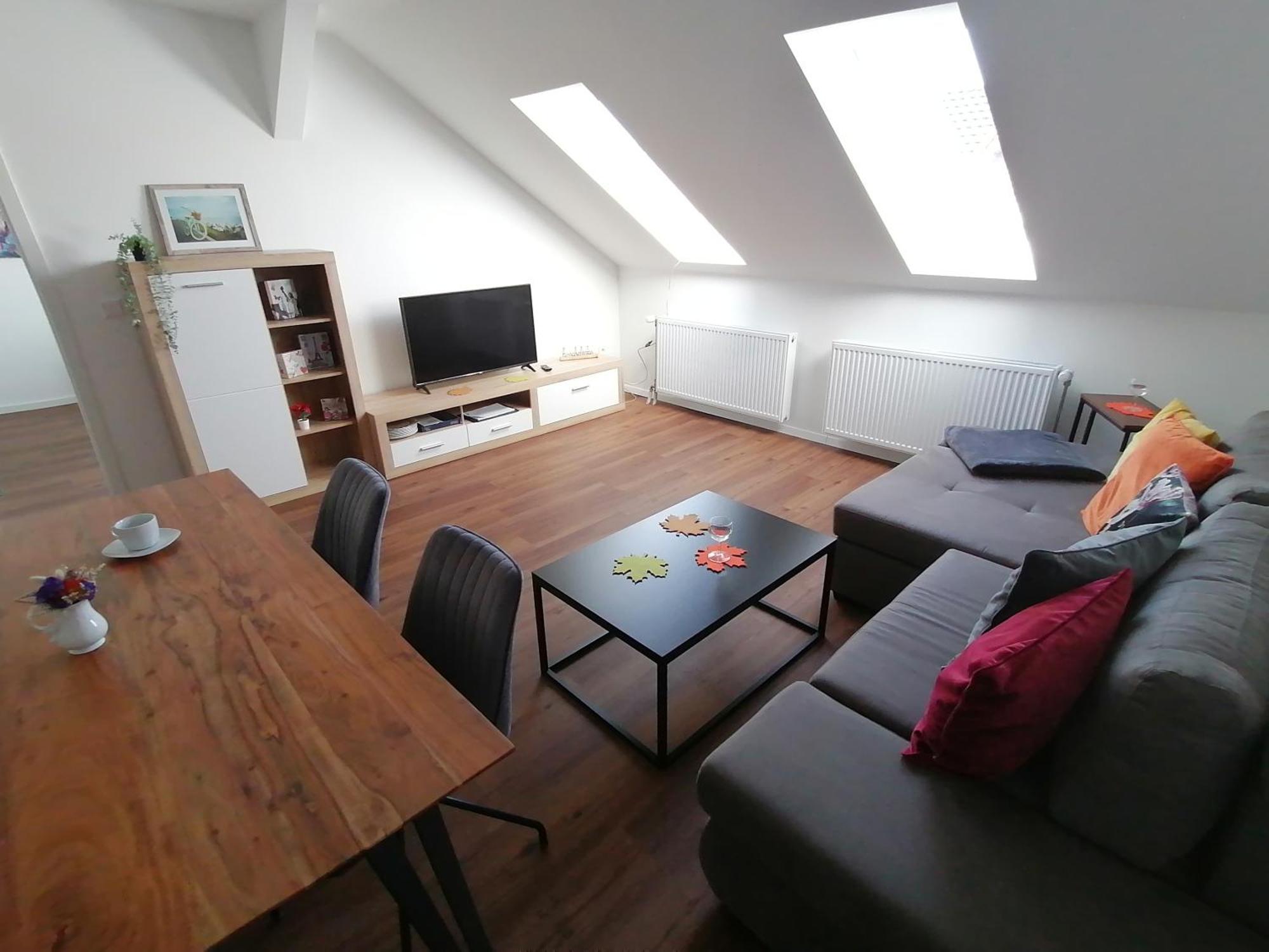 Auszeit2 Erfurt - Stilvolle Dachwohnung Mit Parkplatz - Zentrumsnah Esterno foto