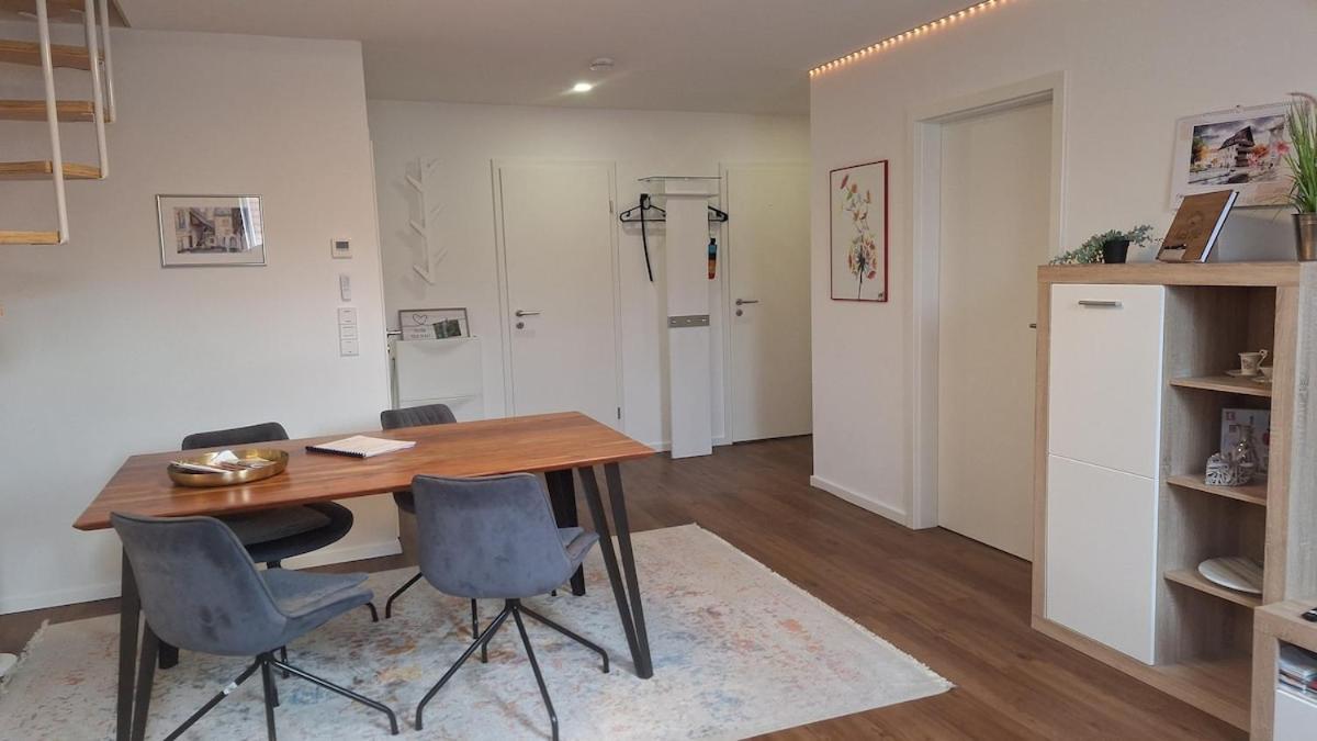Auszeit2 Erfurt - Stilvolle Dachwohnung Mit Parkplatz - Zentrumsnah Esterno foto